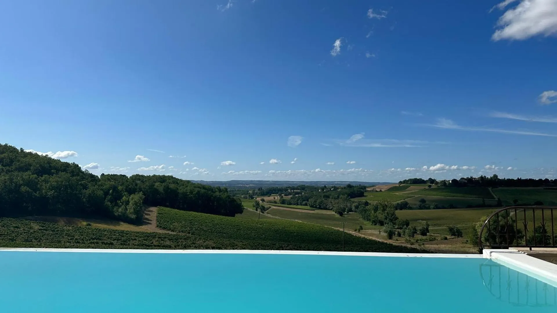 Chateau Lecusse - La Grande Roche - Hotel, Spa, Boutique & Restaurant Broze Szálloda