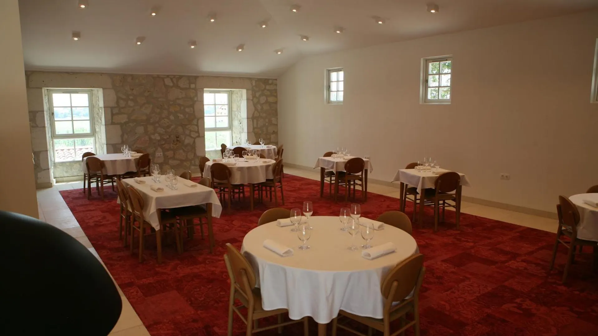 Szálloda Chateau Lecusse - La Grande Roche - Hotel, Spa, Boutique & Restaurant Broze