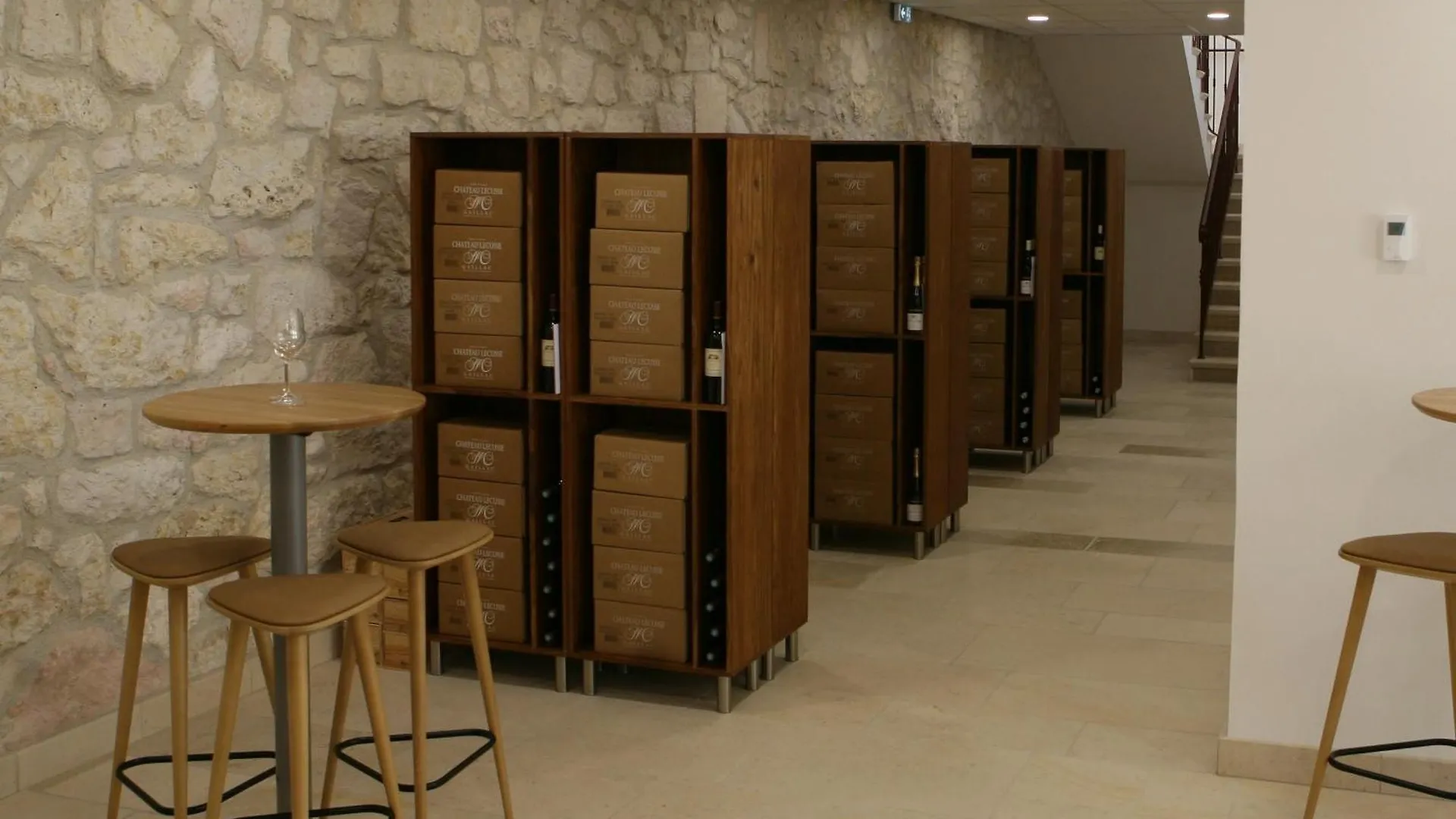 Chateau Lecusse - La Grande Roche - Hotel, Spa, Boutique & Restaurant Broze Szálloda